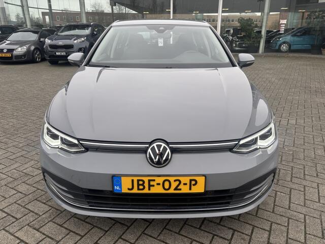 Volkswagen GOLF 1.5 TSI Style Carplay AdaptCruise Massage