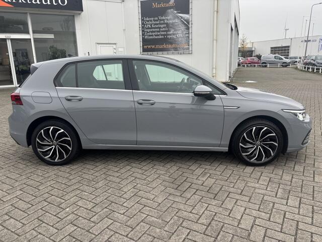 Volkswagen GOLF 1.5 TSI Style Carplay AdaptCruise Massage