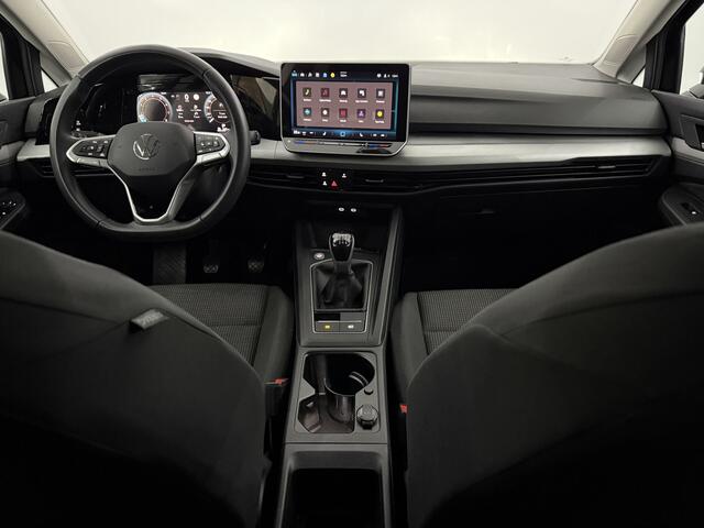 Volkswagen GOLF 8.5 1.5 TSI Life Edition Half leder, Parkeersensoren, Navi, Winterpakket, Virtual desk, Sfeerverlichting, Keyless start, Cruise control