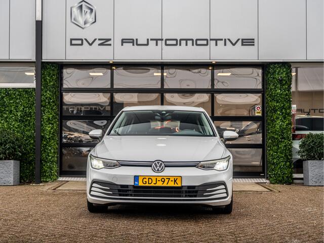 Volkswagen GOLF 1.0 eTSI DSG Active | Clima | Ambient |