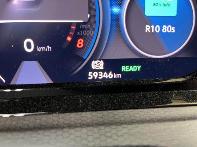 Volkswagen GOLF 1.4 eHybrid GTE / AUTOMAAT/ 245 PK/ PARK. SENSOREN/ LEDEREN MEMORY SEATS/ IQ. LIGHT/ DODE HOEK/ STOELVERWARM & VENTILATIE/ ADAPT. CRUISE/ STUURVERWARM./ TRAVEL ASSIST/ APP CONNECT/ NAVI/ CLIMA/ DAB/ 18" LMV