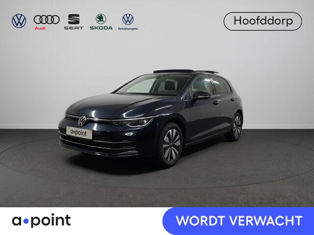 Volkswagen GOLF 1.5 eTSI Life GOAL 115 pk Automaat (DSG) | Verlengde garantie | Navigatie via App | Panoramadak | Parkeersensoren | Achteruitrijcamera | Stoelverwarming |