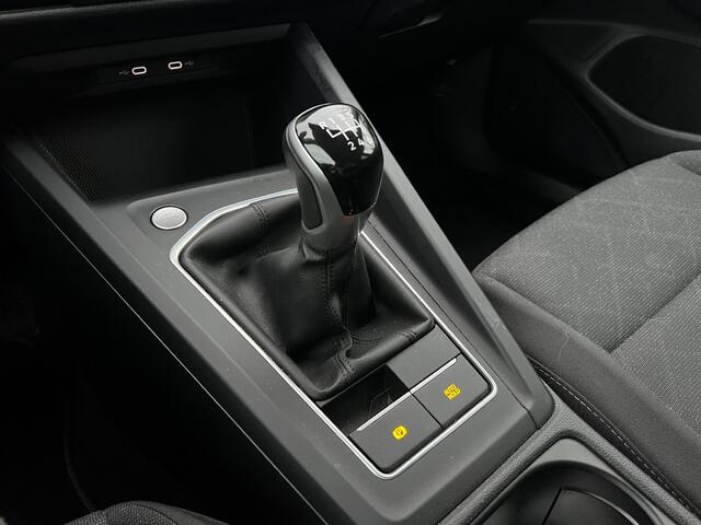 Volkswagen GOLF Variant 1.0 TSI 110pk Life Navigatie Trekhaak