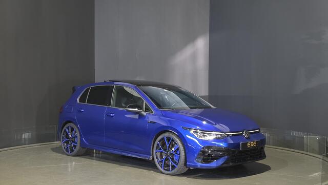 Volkswagen GOLF 2.0 TSI R 4Motion | Akrapovic | Pano | Leder | IQ Light | Hud | H&K