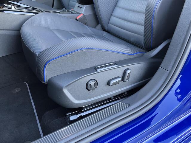 Volkswagen GOLF 2.0 TSI R 4Motion | 20 Jahre | 333PK | R-Performance pack | 19"LMV | Leder-pakket | Nieuwstaat! | 3.000km! |