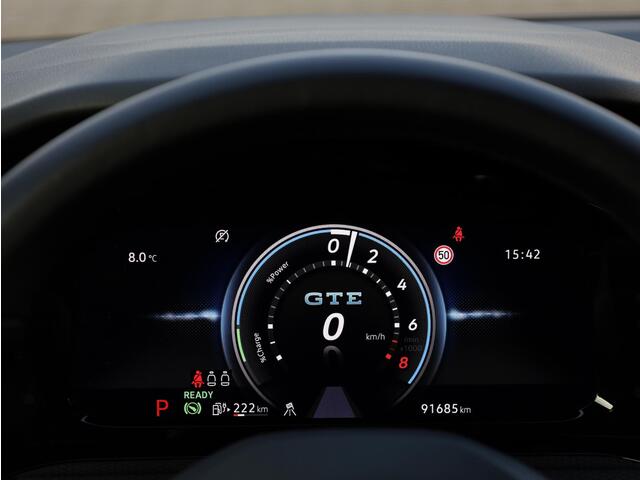 Volkswagen GOLF GTE 1.4 PHEV 245PK | Achteruitrijcamera | Adaptive Cruise | Stoel&Stuurverwarming | Getint Glas | Carplay/Android |