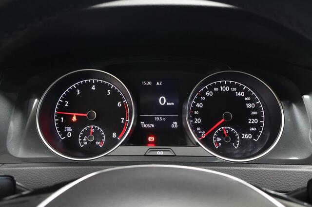 Volkswagen GOLF 1.0 TSI R-Line Highline | Carplay | Stoelverwarming | LED