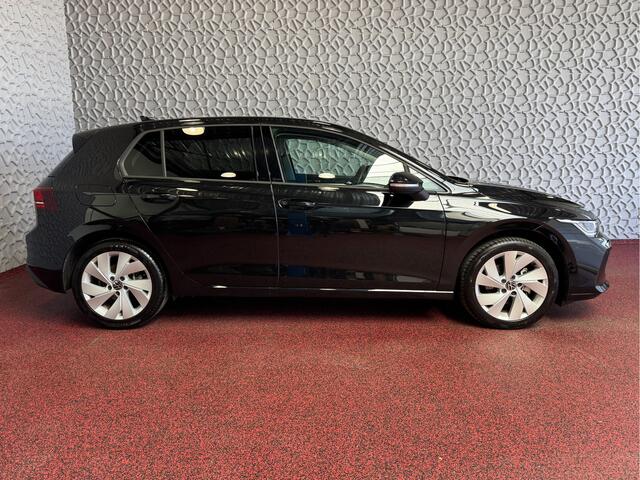 Volkswagen GOLF ?8.5? 1.5 TSI 150PK EDITION LED CARPLAY NAVI CAMERA STOEL/STUUR VERW KEYLESS MHEV "Volkswagen rijden begint bij Topautos.nl - 75 topmodellen direct op voorraad!"
