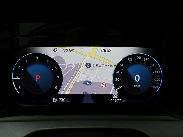 Volkswagen GOLF Variant 1.0 eTSI Life | 110 PK | Automaat | Trekhaak | Navigatiesysteem |