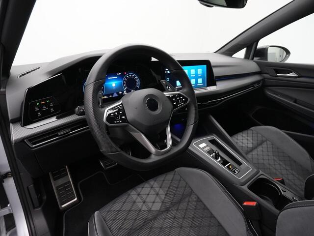 Volkswagen GOLF 1.5 eTSI 150 pk DSG R-Line Business+ | Stuur-/stoelverwarming | Achteruitrijcamera | Adaptive Cruise | Navigatie