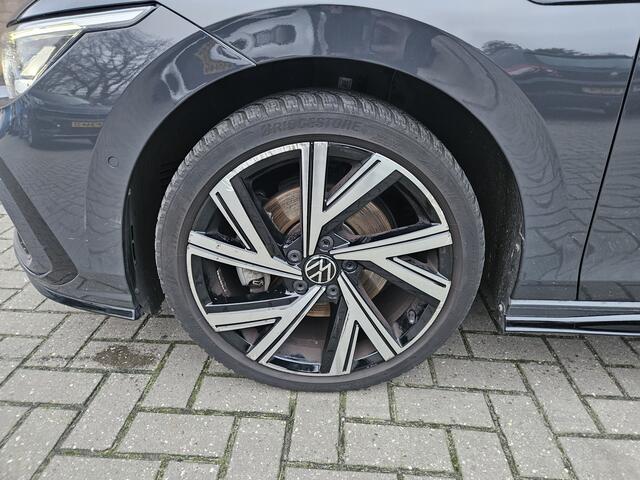 Volkswagen GOLF 1.5 eTSI R-Line