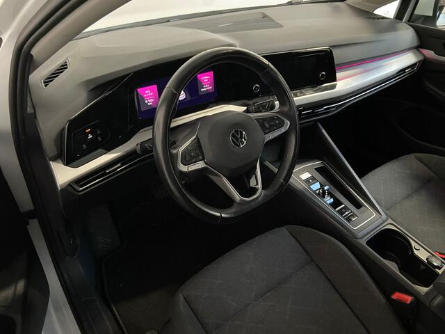 Volkswagen GOLF 1.0 eTSI Life. Trekhaak!