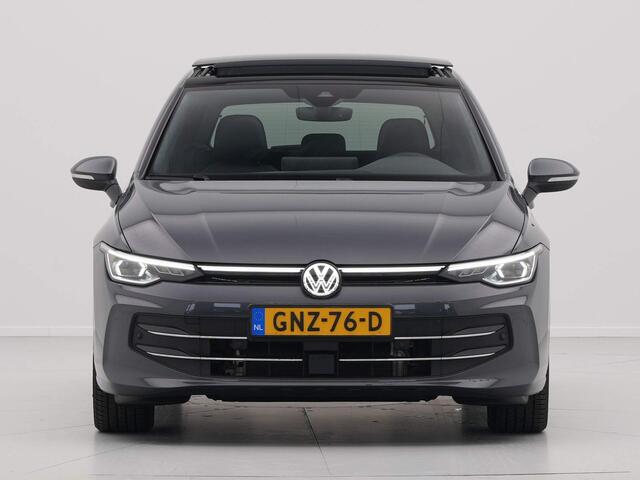 Volkswagen GOLF 1.5 eHybrid 50 Edition Panorama Stoel/Stuurverwarming Camera PDC Standkachel