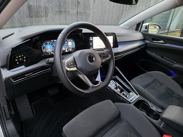 Volkswagen GOLF 1.4 eHybrid Style