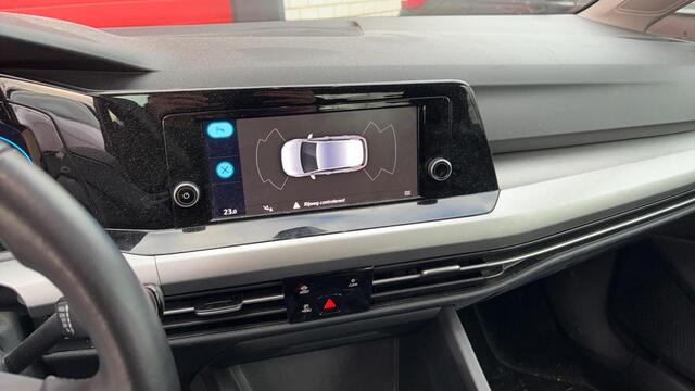Volkswagen GOLF 1.0 TSI Life 110PK / CARPLAY / SFEER / FULL LED / DAB+ / ACC / PDC / NL-AUTO