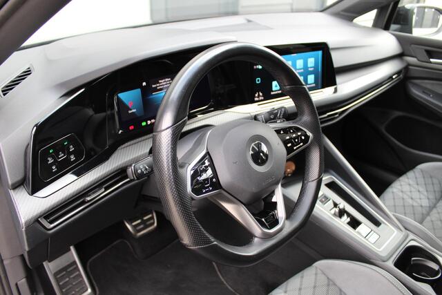 Volkswagen GOLF 1.5 eTSI R-Line Business | IQ/Dynamic light | Panoramadak | Rijklaar