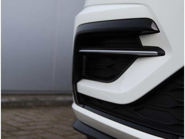 Volkswagen GOLF 1.0 TSI Highline R-line | Panoramadak | Camera | Virtual | LED