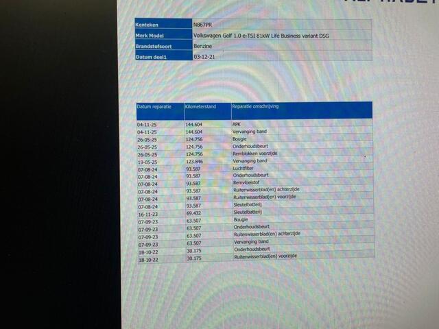 Volkswagen GOLF Variant 1.0 eTSI Life Business Automaat - Carplay, Navi, Cruise, Trekhaak, Stoelverw.