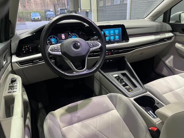 Volkswagen GOLF 2.0 TDI R-Line | Automaat | Panoramadak | ACC | Stoel+Stuurverwarming | Trekhaak