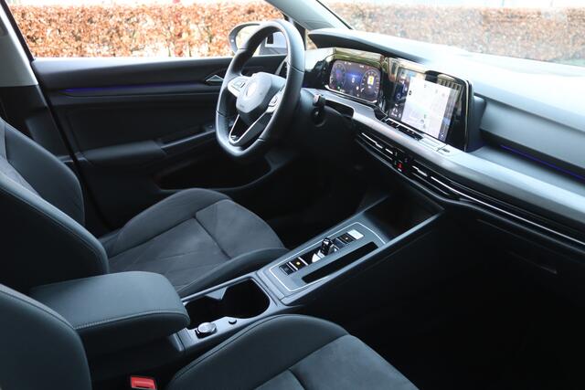 Volkswagen GOLF 1.5 eTSI 150pk DSG Style LED+/Keyless/Camera/Elek. stoel+mem/ACC/Dodehoek/17"