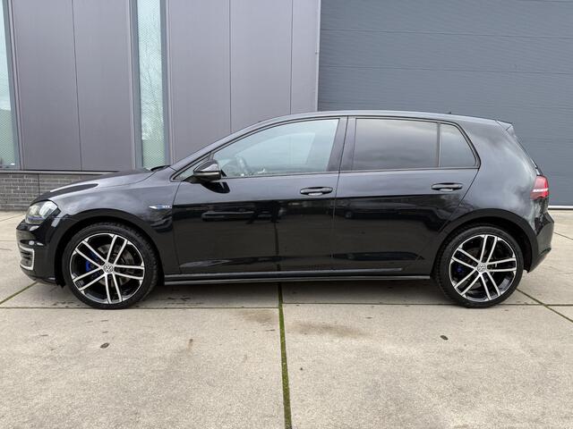 Volkswagen GOLF 1.4 TSI GTE | Pano | Keyless | LED | Carplay