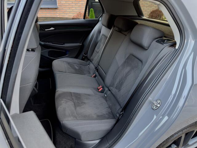 Volkswagen GOLF 1.5 TSI ACTIE! BETAAL NU 50% 9950 50/50 DEAL DE REST IN 2JR RENTEVRIJ FINANCIEREN.