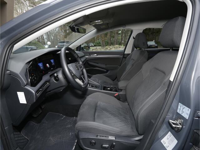 Volkswagen GOLF 1.5 eTSI Style