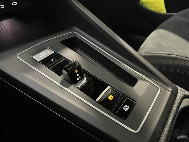 Volkswagen GOLF 1.4 eHybrid Style / AUTOMAAT/ PANO/ TREKHAAK/ STUUR+STOEL VERWARM./ DIGITAL DASH/ PARK.SENSOR.V+A/ CAMERA/ MEMORY-SEAT/ ACC/ DODE HOEK/ APP-CONNECT/ KEYLESS/ RIJ-MODI/ DAB/ NAVI/ LED/ ISOFIX/ 18'' LMV