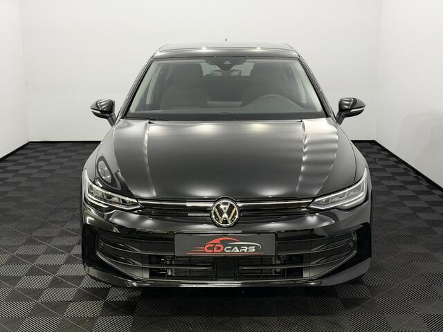 Volkswagen GOLF 1.5 TSI Life Edition Clima, Apple carplay, Parkeersensoren, Stoelverwarming, Sfeerverlichting, Led, Keyless start, 2 jaar garantie