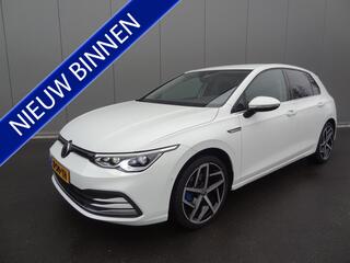 volkswagen-golf-1.5-tsi--r-line---