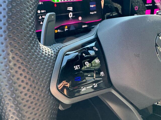 Volkswagen GOLF VIII Lim. Golf VIII 2.0 TSI R 4Motion (EURO 6d)