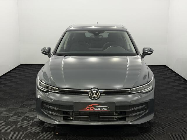 Volkswagen GOLF 1.5 TSI Life Edition Clima, Apple carplay, Parkeersensoren, Stoelverwarming, Sfeerverlichting, Led, Keyless start, 2 jaar garantie