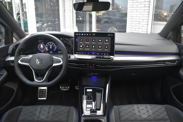 Volkswagen GOLF 1.5 eTSI R-Line Edition Pano Camera LED Stoelverwa