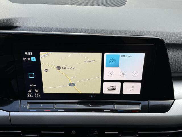 Volkswagen GOLF 1.5 eTSI Style Automaat PanoSchuifdak Navi Carplay