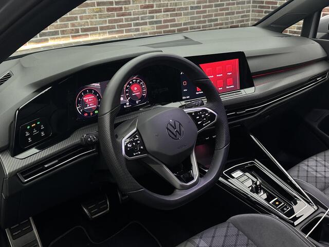 Volkswagen GOLF 1.5 eTSI R-Line Dodehoek herkenning | Camera | Virtual display | Keyless entry
