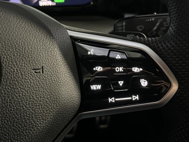 Volkswagen GOLF 1.4 eHybrid GTE / AUTOMAAT/ PANO/ LEDER/ MATRIX/ MEMORY SEATS/ PARK. SENSOREN + CAMERA/ DODE HOEK/ APP-CONNECT/ NAVI/ ADAPT. CRUISE/ CLIMA