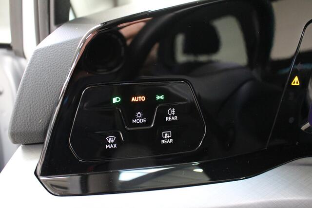 Volkswagen GOLF 1.0 eTSI Life DSG | Navigatie Pro | Cruise Control | Lichtmetalen velgen