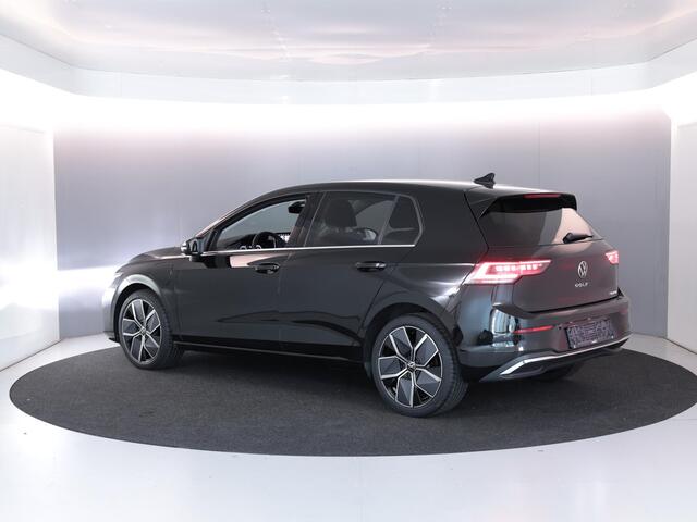 Volkswagen GOLF 1.5 eHybrid Style Edition 204PK PHEV | Navigatie | Matrix koplampen | 18"LM velgen | Head up Display |