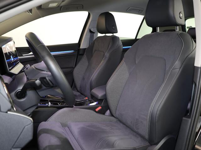 Volkswagen GOLF 1.5 eHybrid Style Edition 204PK PHEV | Navigatie | Matrix koplampen | 18"LM velgen | Head up Display |