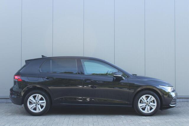 Volkswagen GOLF 1.0 eTSI 110pk DSG Automaat Life Business | Ergo massage stoel | Camera | LED Plus | Navigatie | Digital Cockpit | Draadloze telefoonlader