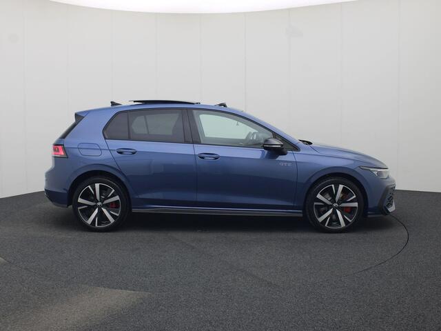 Volkswagen GOLF 1.5eHybrid 200kW/272PK GTE · Panoramadak · 360°Camera + Parkeersensoren · Stoelverwarming · Garantie t/m 23-03-2030 of 100000km.