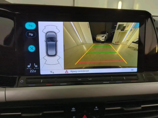 Volkswagen GOLF 1.0 eTSI Life Business 1e Eigenaar | Volledig Onderh | BTW | NL-Auto | Memory+Massage | Winterpack | Elek Stoel | Sfeer | Camera | Ad Cruise | Climate | Navi | Carplay | Full Led | PDC | Start/Stop | Hill-hold