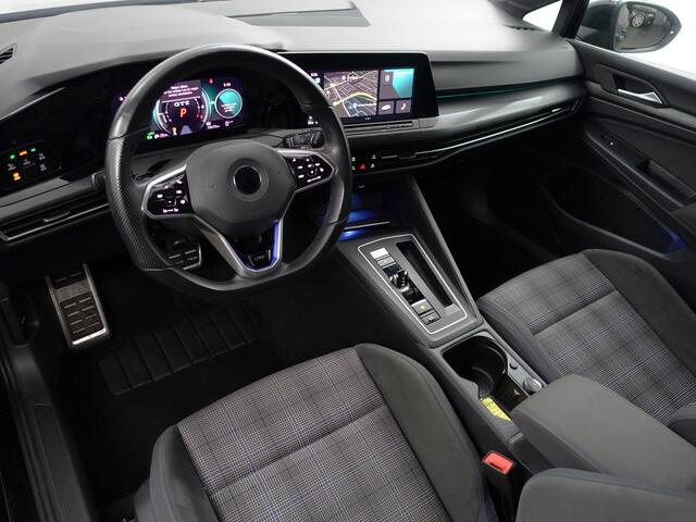 Volkswagen GOLF 1.4 eHybrid GTE Performance- Xenon Led Matrix, Stuur/Stoelverwarming, Sfeerverlichting, Carplay, Android Auto