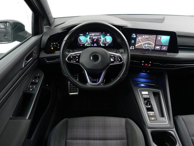 Volkswagen GOLF 1.4 eHybrid GTE Performance- Xenon Led Matrix, Stuur/Stoelverwarming, Sfeerverlichting, Carplay, Android Auto