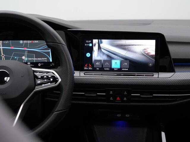 Volkswagen GOLF 1.5 eTSI 130 pk DSG R-Line Business | Panoramadak | IQ Light | Stuur-/stoelverwarming | Achteruitrijcamera