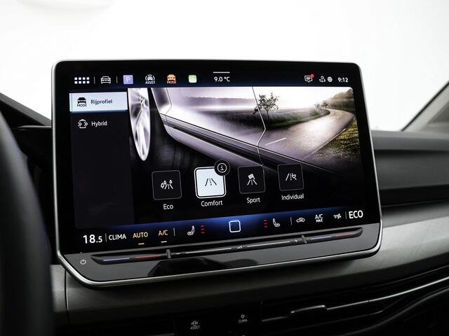 Volkswagen GOLF 1.5 204pk DSG eHybrid Life Edition · Camera · Keyless · Apple/Android Car Play · Stoel& Stuurverwarming · 18'' Inch · Garantie t/m 27-05-2029 of 100.000km