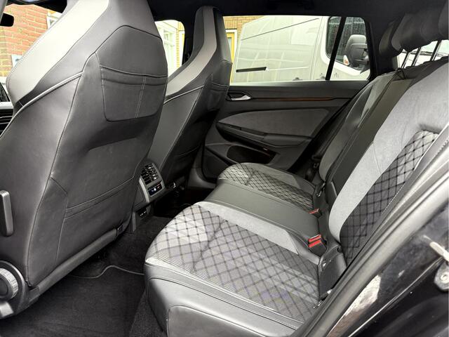 Volkswagen GOLF Variant 1.5 TSI R-Line NL. Auto, Camera, Trekhaak, Virt. Display