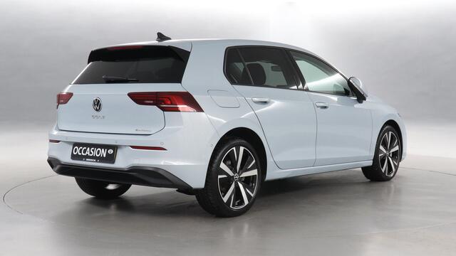 Volkswagen GOLF 1.5 eHybrid 204pk Life Edition DSG / Navigatie / Stoel+Stuurverwarming / Camera