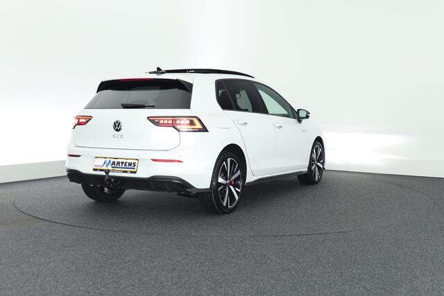 Volkswagen GOLF 1.5 272pk eHybrid GTE Black Style Trekhaak 360Camera Head-Up Panoramadak Keyless Stoelverwarming Navigatie