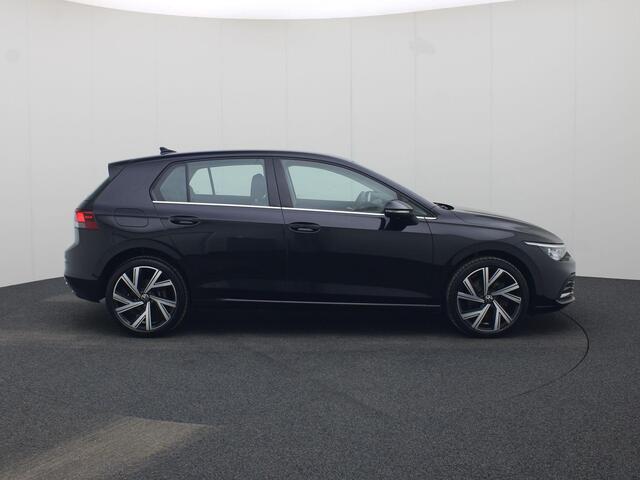 Volkswagen GOLF 1.4eHybrid 150kW/204PK Style DSG · Navigatie · Camera + Parkeersensoren · Stoel- & stuurverwarming